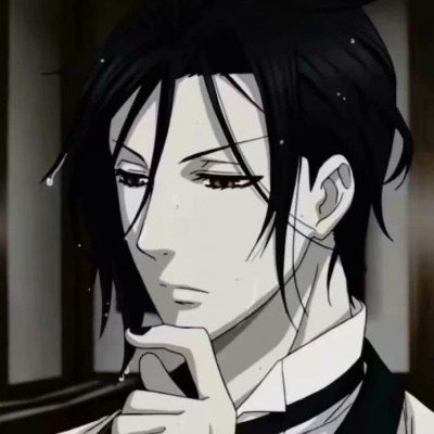 浙江一男子新能源车假期停路边自燃